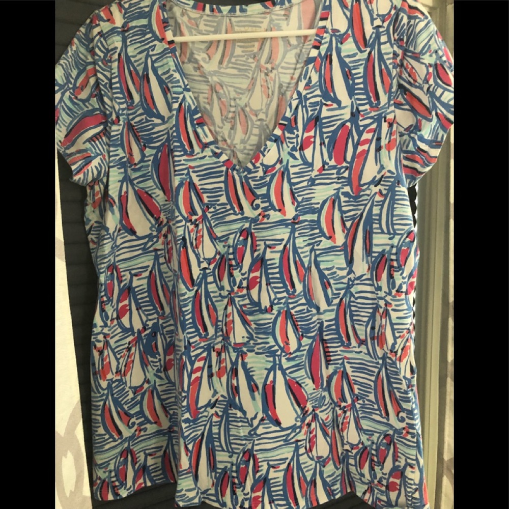 Lily Pulitzer T-Shirt, excellent condition